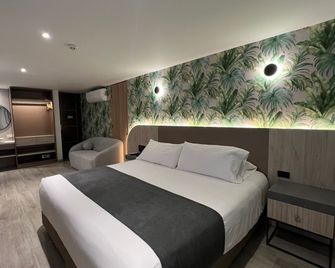 Zi One Luxury Hotel - פריירה