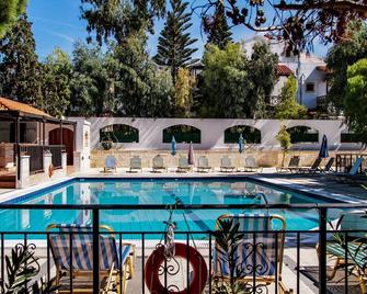 Club Lyda Hotel - Gouves - Piscina