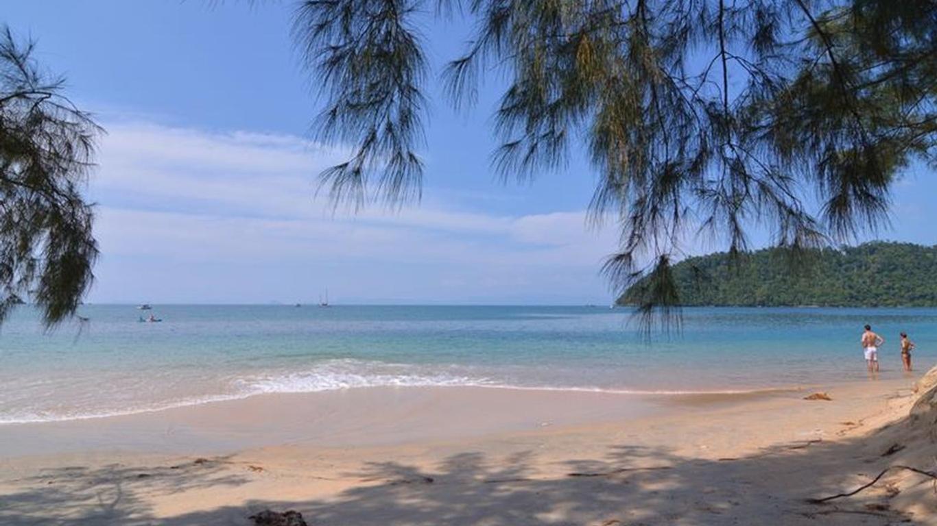 Heaven Beach Eco Resort & Art