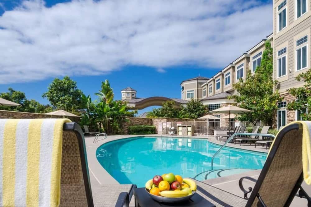 ويست إن آند سويتس