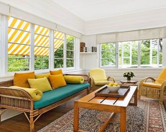 Canary Cottage - Bowral - Living room