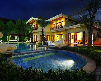 Sanya Ocean Sonic Banling Hotspring Resort - Sanya - Edificio