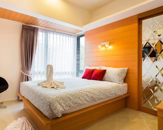 Palmari boutique hotel - קראבי