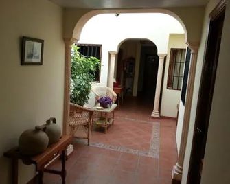 Pensión y apartamentos El Taxi - Casabermeja