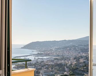 H11 [Ca' Nico] Vista Mare - Parcheggio - San Remo - Balcony