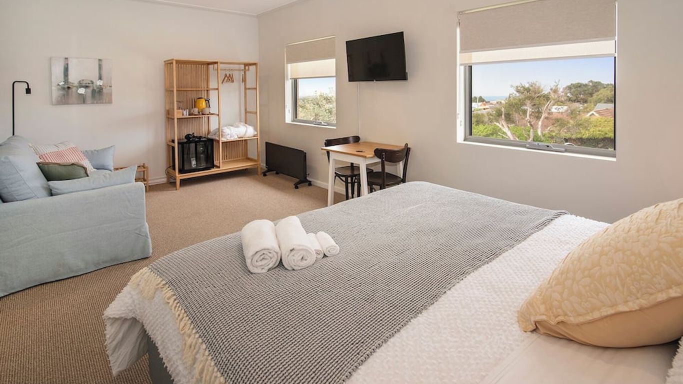 Baywatch Retreat Augusta