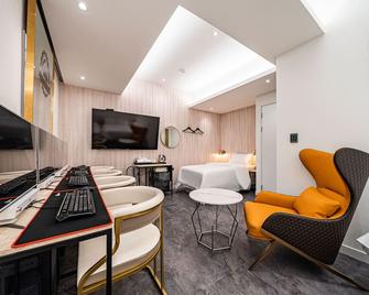 Suwon Yeongtong Hotel Insta - Main Branch - Suwon