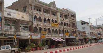 Lankham Hotel - Paksé - Bâtiment
