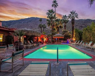 Coyote Inn - Palm Springs - Basen