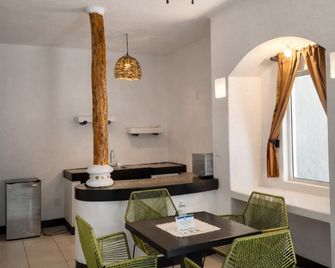 Hotel Villa Capricho - Madero - Essbereich