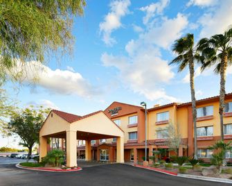 SpringHill Suites by Marriott Tempe at Arizona Mills Mall - טמפה - בניין