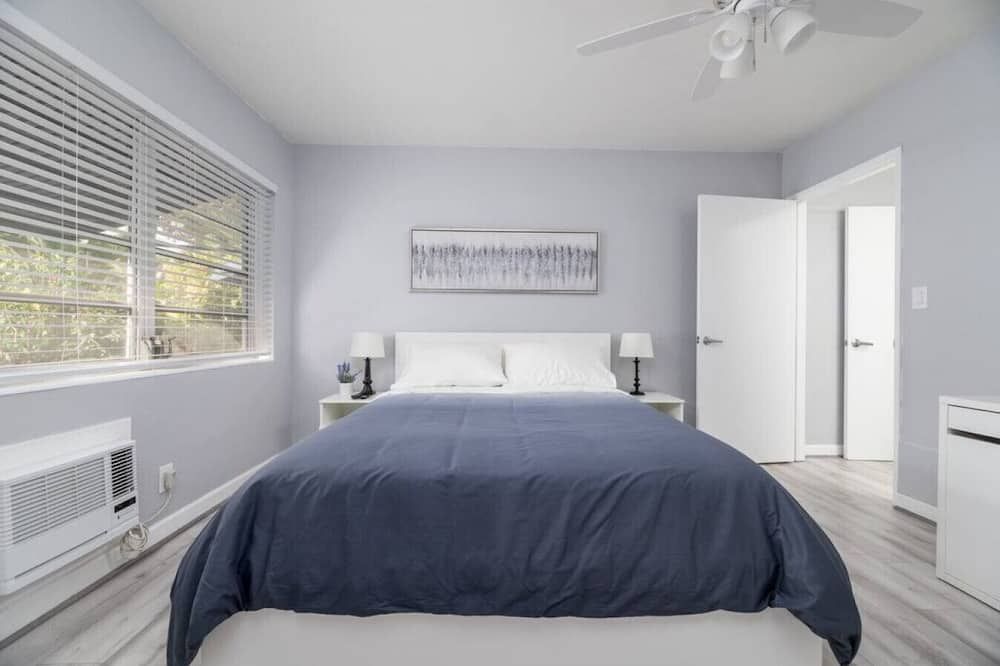 The Dolphin Studio at Lake Ridge - فورت لاودردال - غرفة نوم