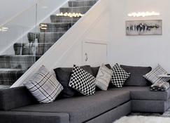 Contemporary Highland House Close To Town And Ben Nevis - Fort William - Living room