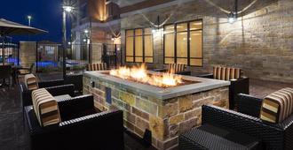 Courtyard by Marriott San Angelo - San Angelo - Patio