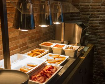 The Kings Cross Hotel - Blackpool - Buffet