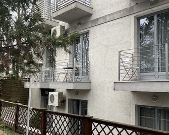 Hotel Rose City - Budapest - Outdoor view