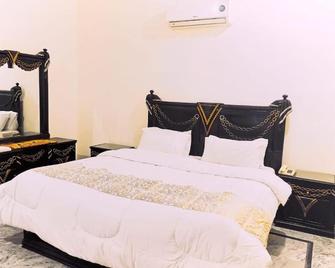 Luxury Palace Peshawar - Peshawar - Habitación