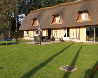Charming Cottage 6 people with indoor Spa and outdoor pool - Saint-Éloi-de-Fourques - Edificio