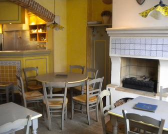 B&B Provence - De Haan - Dining room