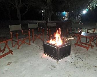 we we are located at maasaimara 1.5 km from the main entrance - Maasai Mara - Patio