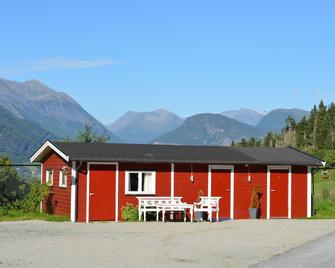 Solfjord - Eidsdal - Building
