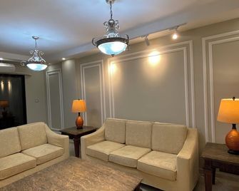 Charming 3-bed Apartment in 7th Circle Amman - Jerash - Lounge