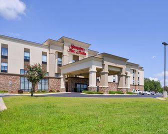 Hampton Inn & Suites Lonoke - Lonoke - Gebäude