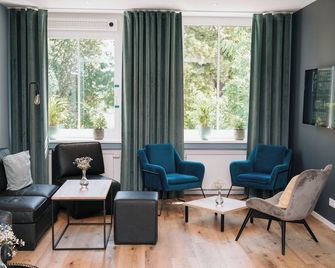 Coffee Fellows Hotel & Longstay - Pfaffenhofen an der Ilm - Living room