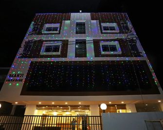 Super Townhouse Hoshangabad Road Near Aa - Bhopal - Bina