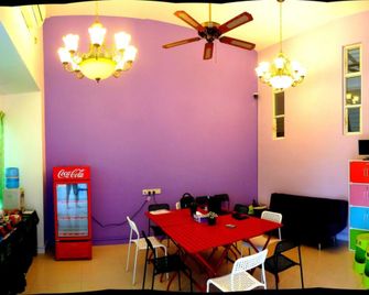 OYO 89880 Vstay 2 Guesthouse - George Town - Vestíbul