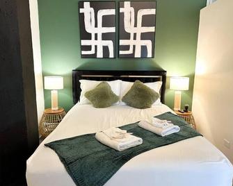 McCormick Place 3BR Luxury Penthouse Duplex with Personal Rooftop and Optional Parking for 8 guests in Chicago South Loop - Chicago - Habitació