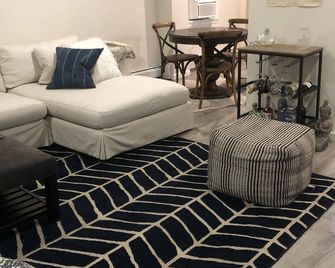 The floral Garden (bundle of happiness) - Bayonne - Wohnzimmer