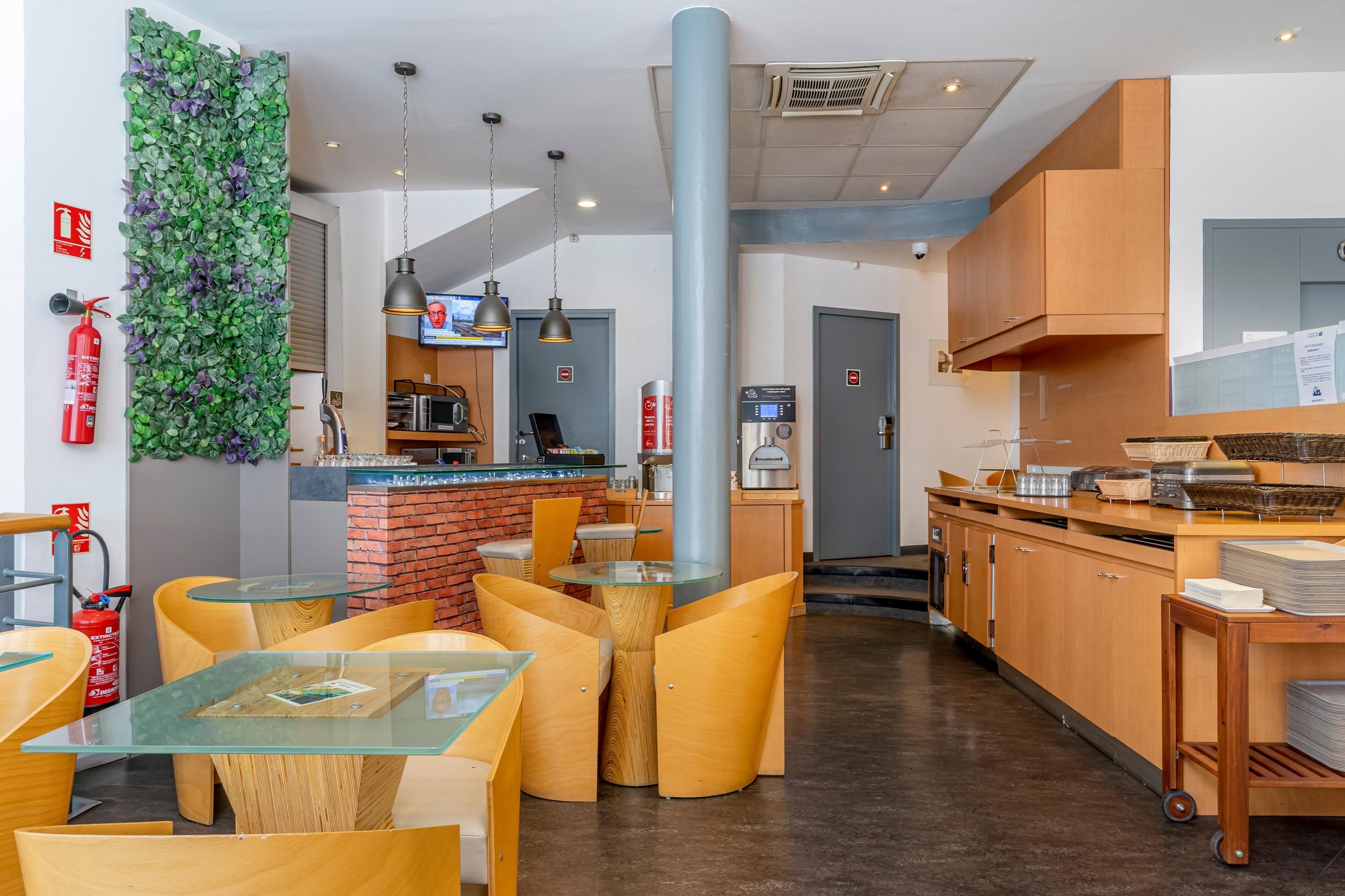 B&B HOTEL Marseille Centre Vieux Port - Marseille - Restaurant
