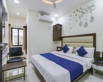 The Lake Palace - Ahmedabad - Habitación