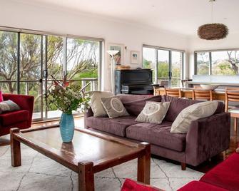 Aireys Central - Aireys Inlet - Living room