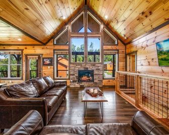 Mountain Skyy cabin - Gatlinburg - Living room