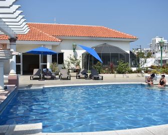 Hotel Baluarte - Veracruz - Piscina
