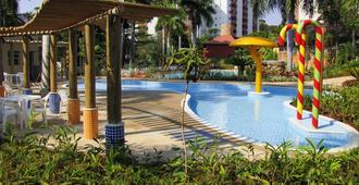 Acqua Bella Thermas Hotel - Caldas Novas - Bể bơi