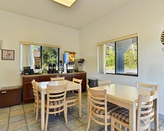 Smokies Motel Sevierville Kodak - Kodak - Comedor