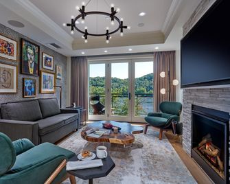 Riverhouse At Odettes - New Hope - Salon