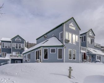 Bright Condo Near The Lake By Globalstay - Mont-Tremblant - Bâtiment