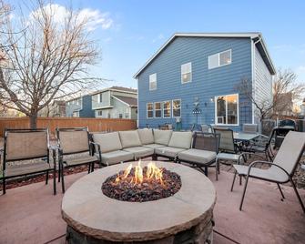 1130 Mockingbird St - Brighton - Патіо