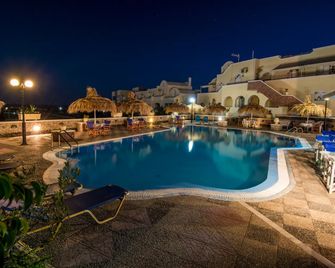 Perivolos Sandy Village - Agios Georgios - Pool