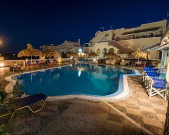 Perivolos Sandy Village - Agios Georgios - Басейн
