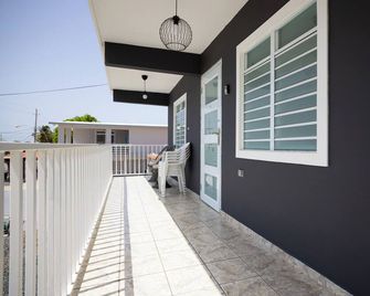 R&V Combate Beach House 1 with Pool - Cabo Rojo