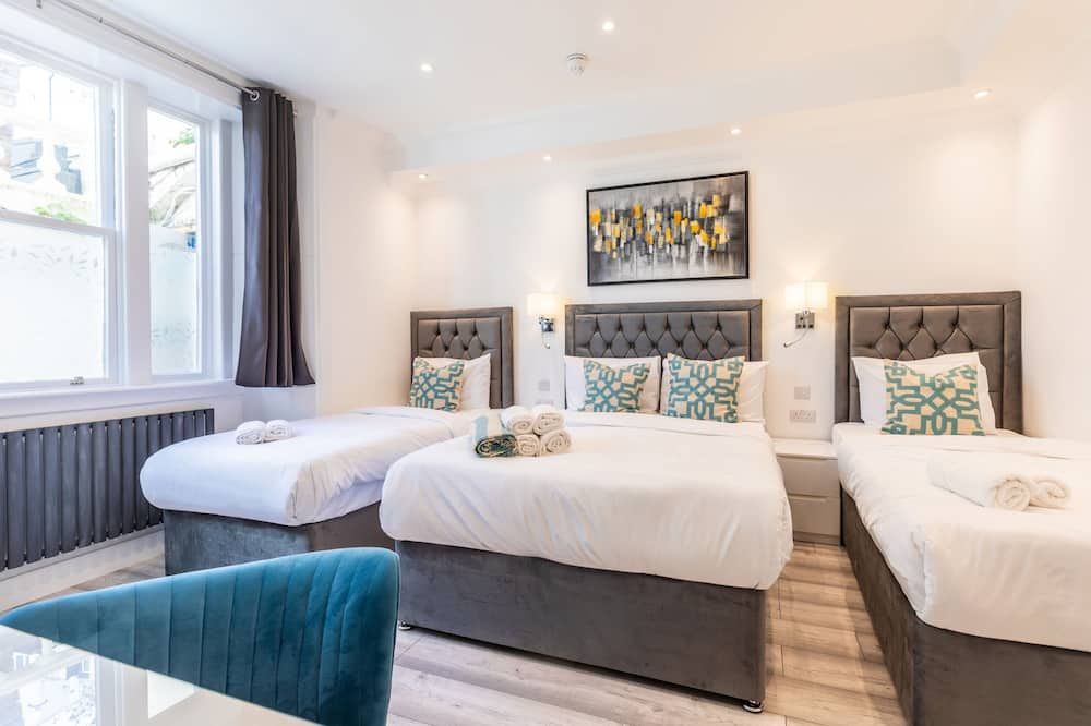 ذا تشابتر - ليجر إن هوتل