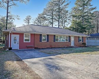 Marietta 2BR - Close to Atlanta - Marietta - Building