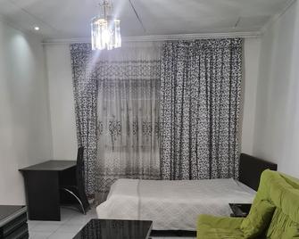 سبيندوايز لودج آند أبارتمنتس - ليلونغوي - غرفة نوم