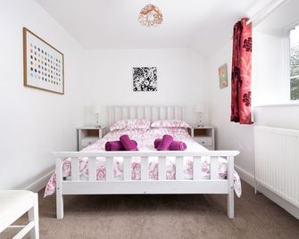 Stable Cottage, Freshford just 10mins by train and 15mins by car from Bath - Freshford - Bedroom