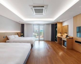 ibis Styles Ambassador Jeonju City Centre - Чонджу - Спальня